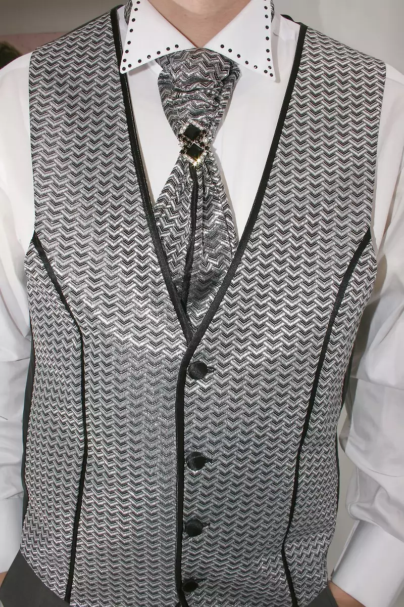 8-teiliger Luxus Hochzeitsanzug in Silber-grau von Baggi Men